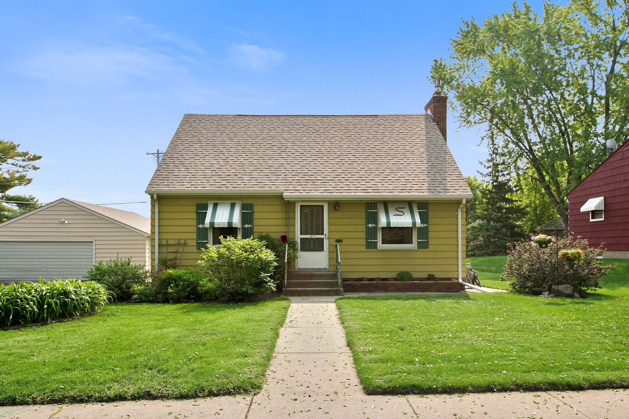 1530 Edgerton St, Saint Paul, MN 55130 Mint Real Estate Photography