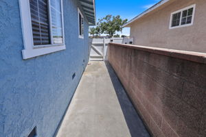  Photo 49