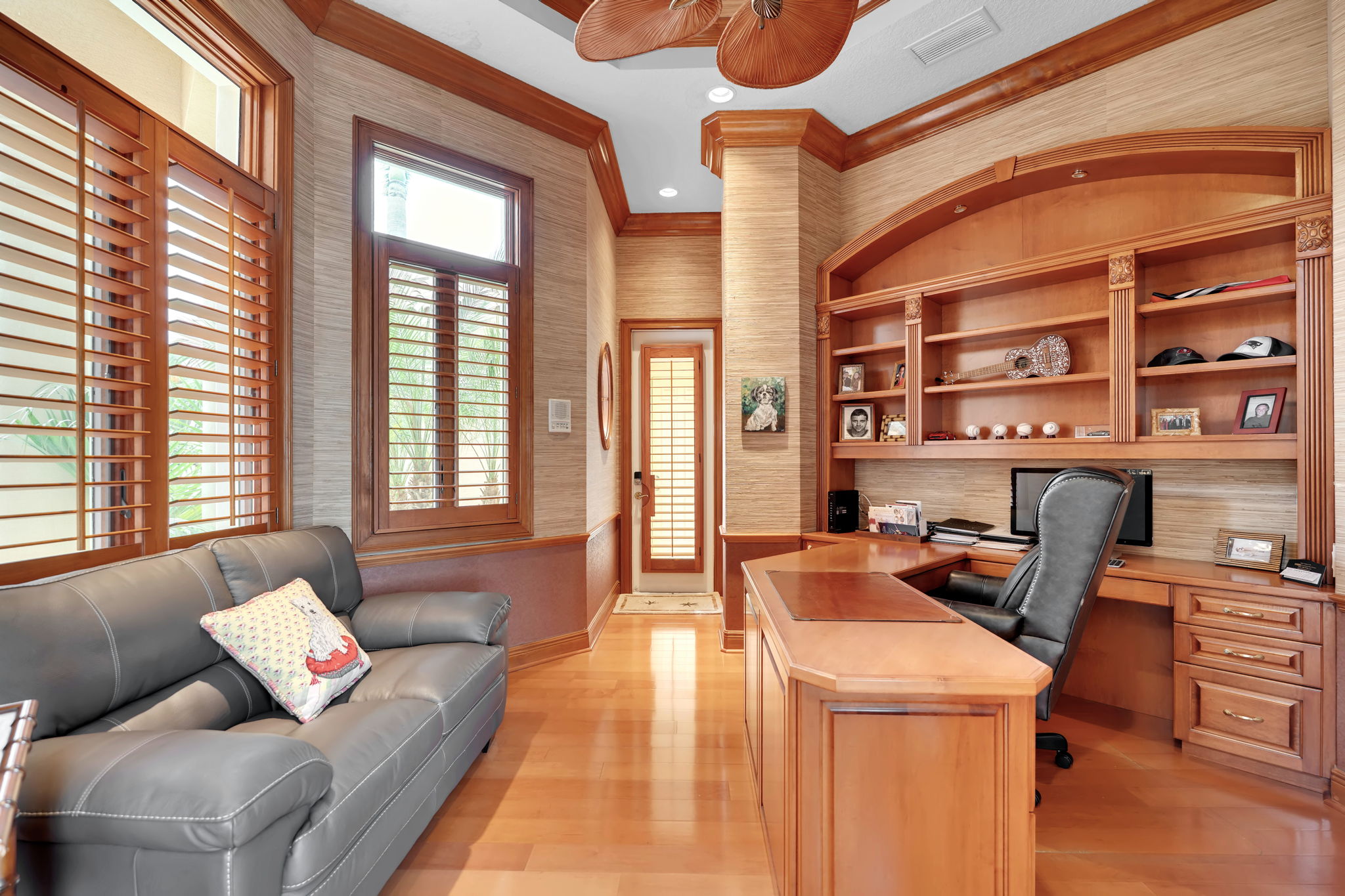  Photo 108