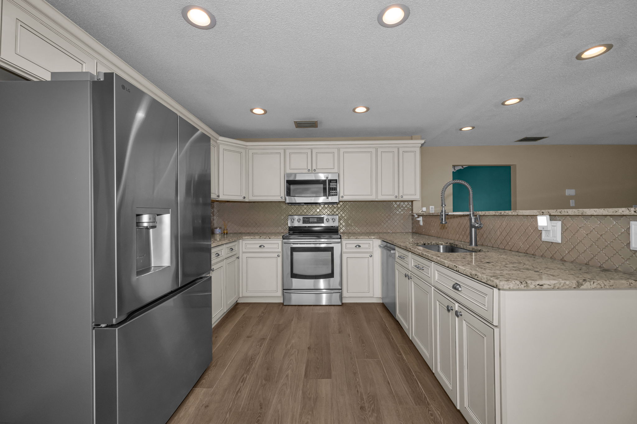 Kitchen 3