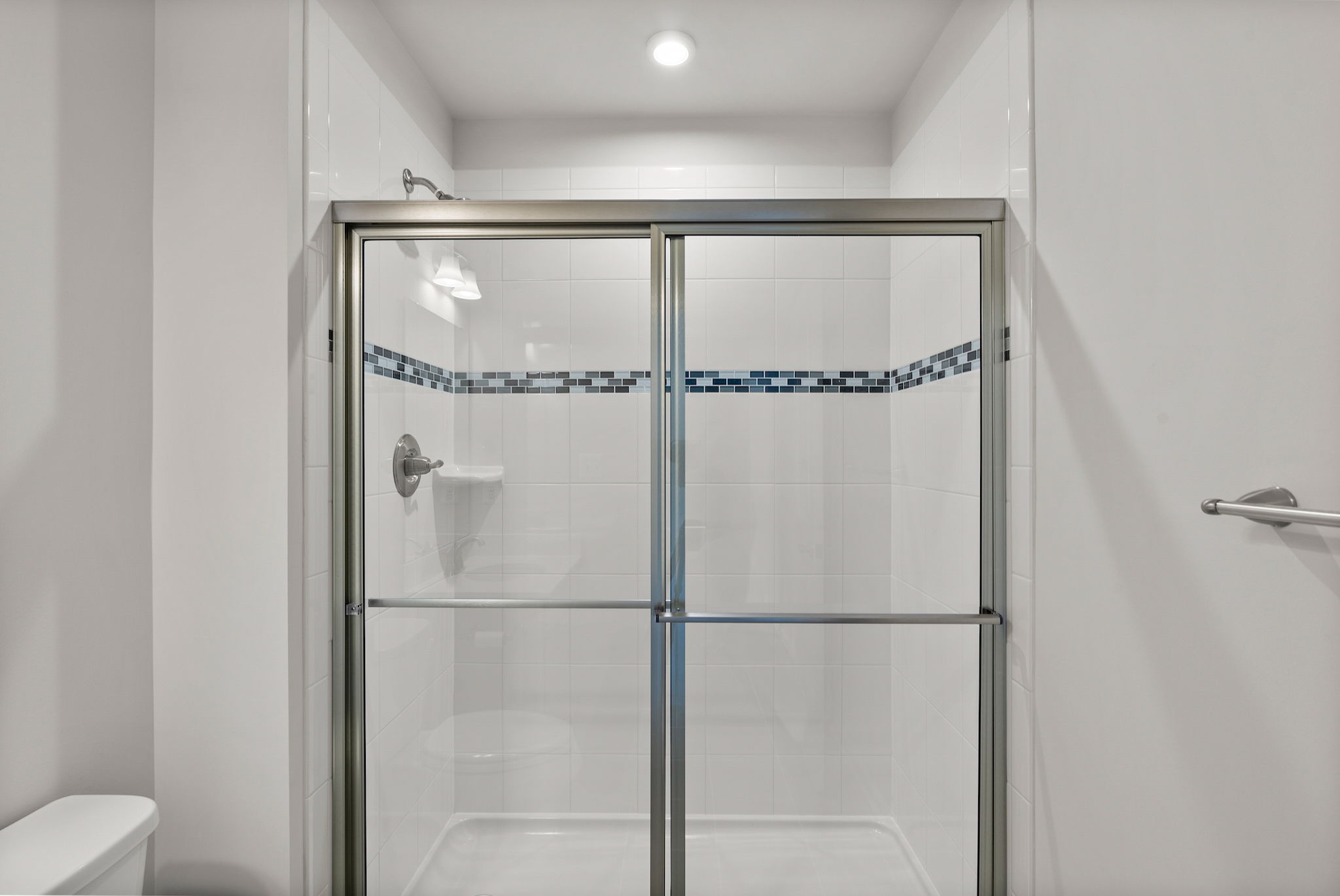 Bedroom 4 En Suite Bathroom