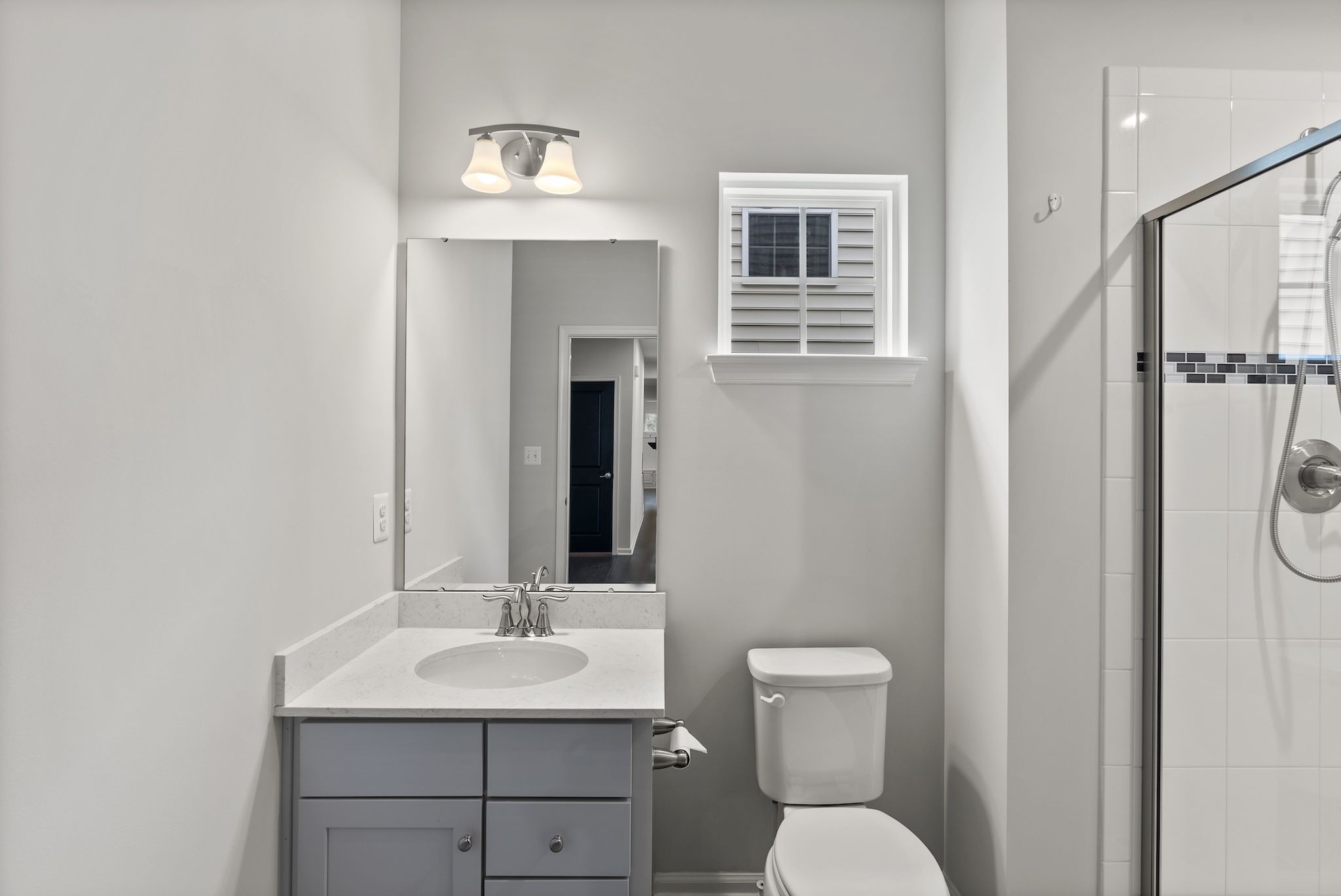 1st Floor En Suite Bathroom