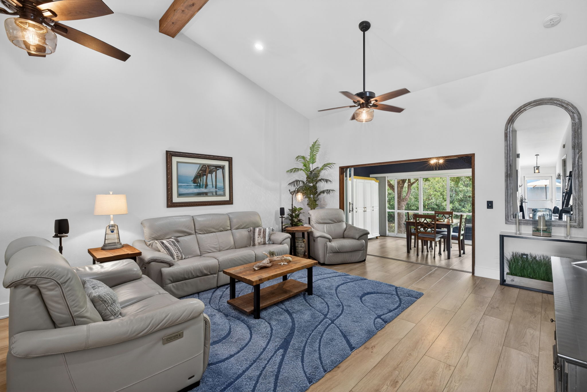 Living Room 2 of 7