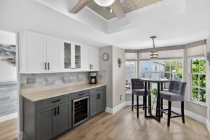 Kitchen 3 of 6