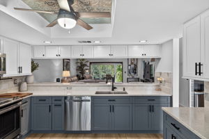 Kitchen 5 of 6