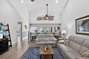 Living Room 5 of 7