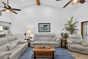 Living Room 6 of 7