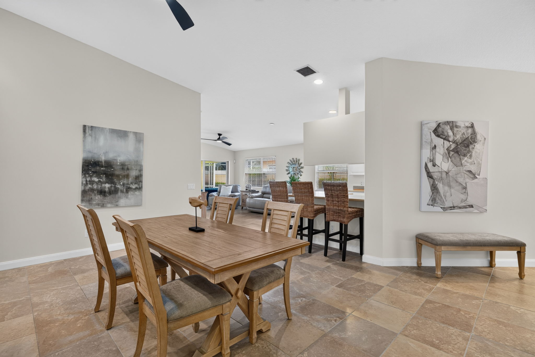 Dining Room 2 of 4