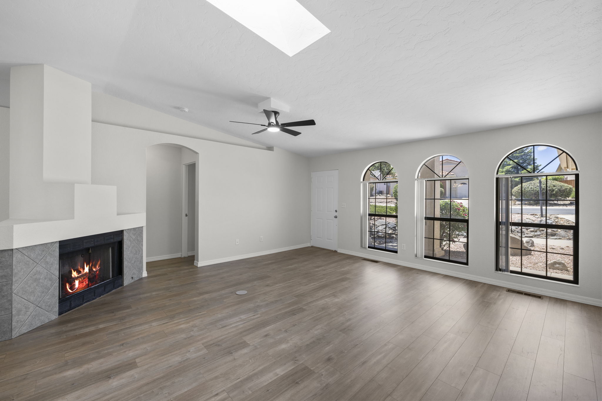 Living Room (2)