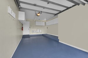 Garage w/ Laundry Area