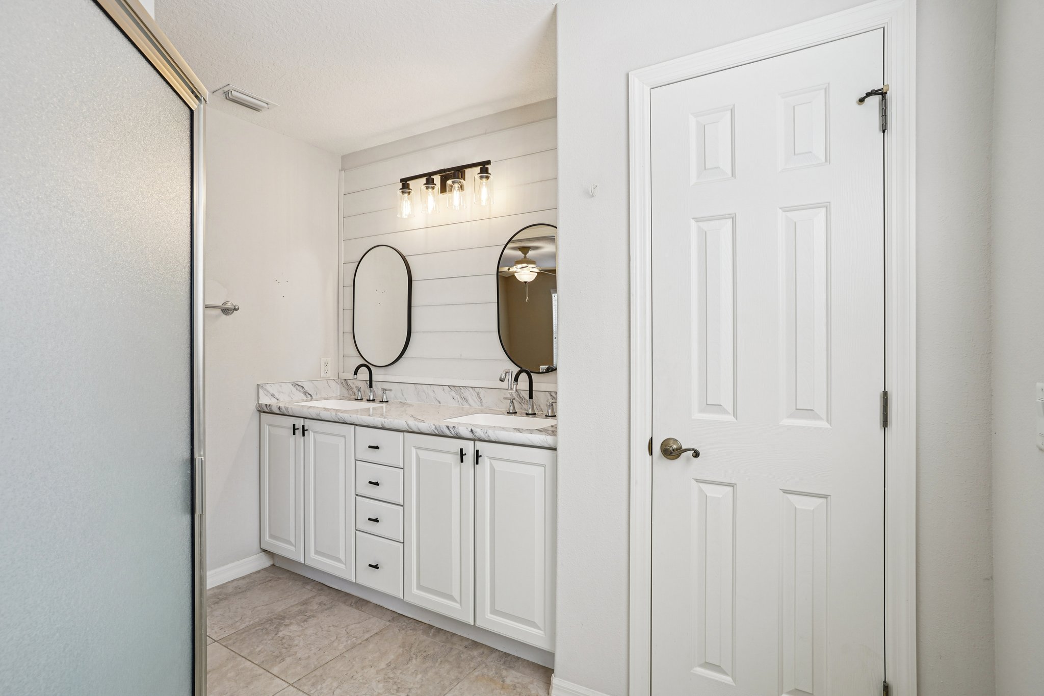 Wyatt Ave-S2410-022.jpg