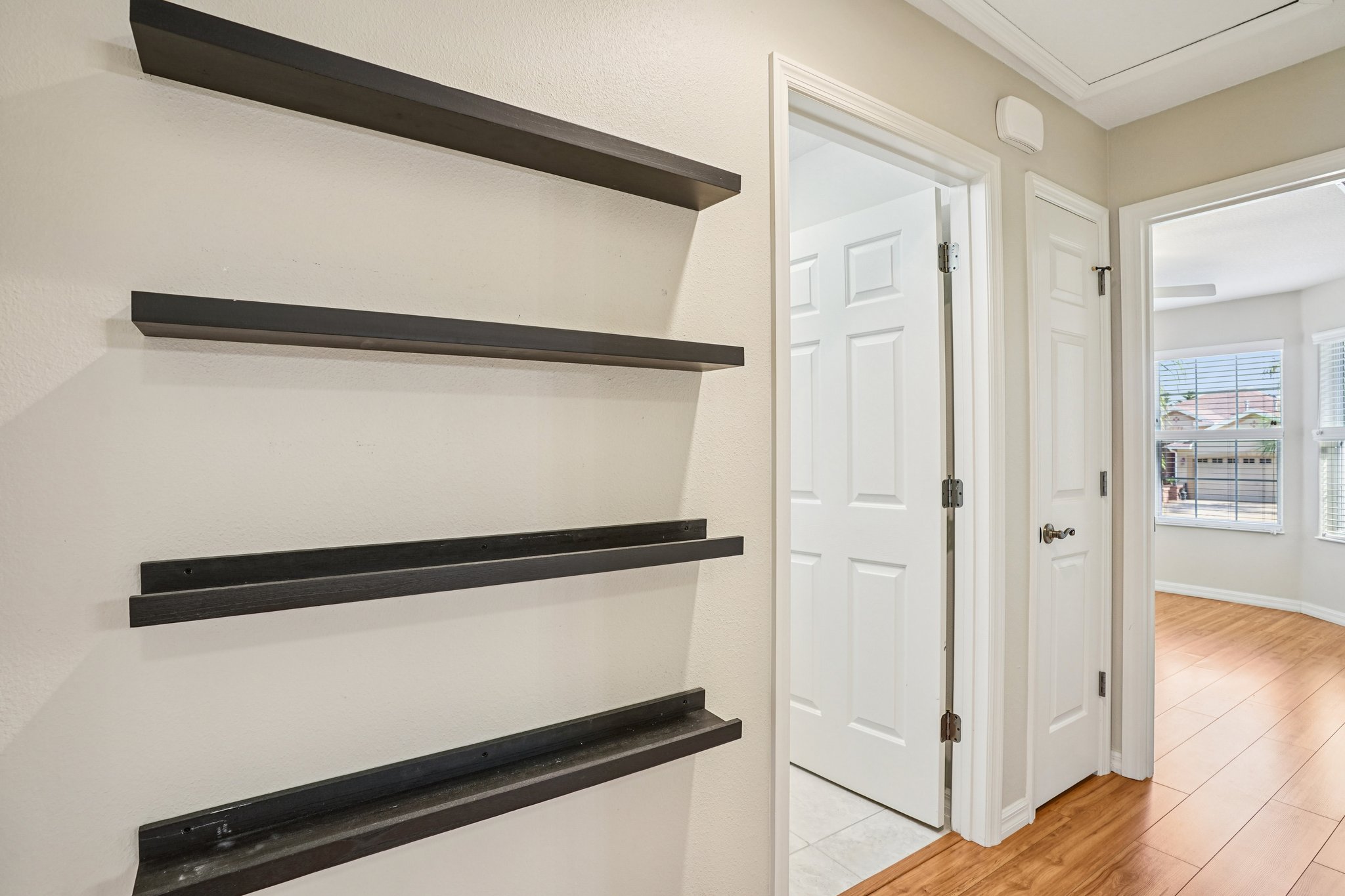 Wyatt Ave-S2410-030.jpg