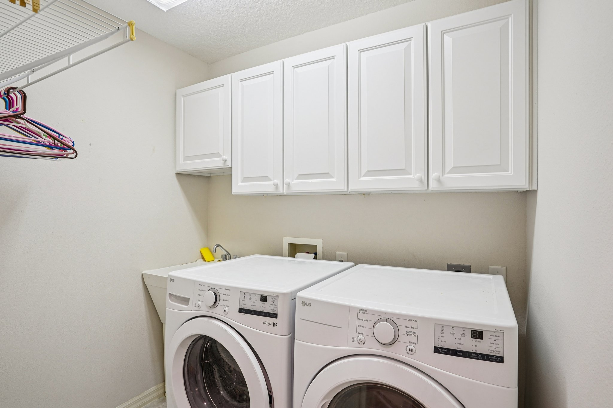 Wyatt Ave-S2410-031.jpg