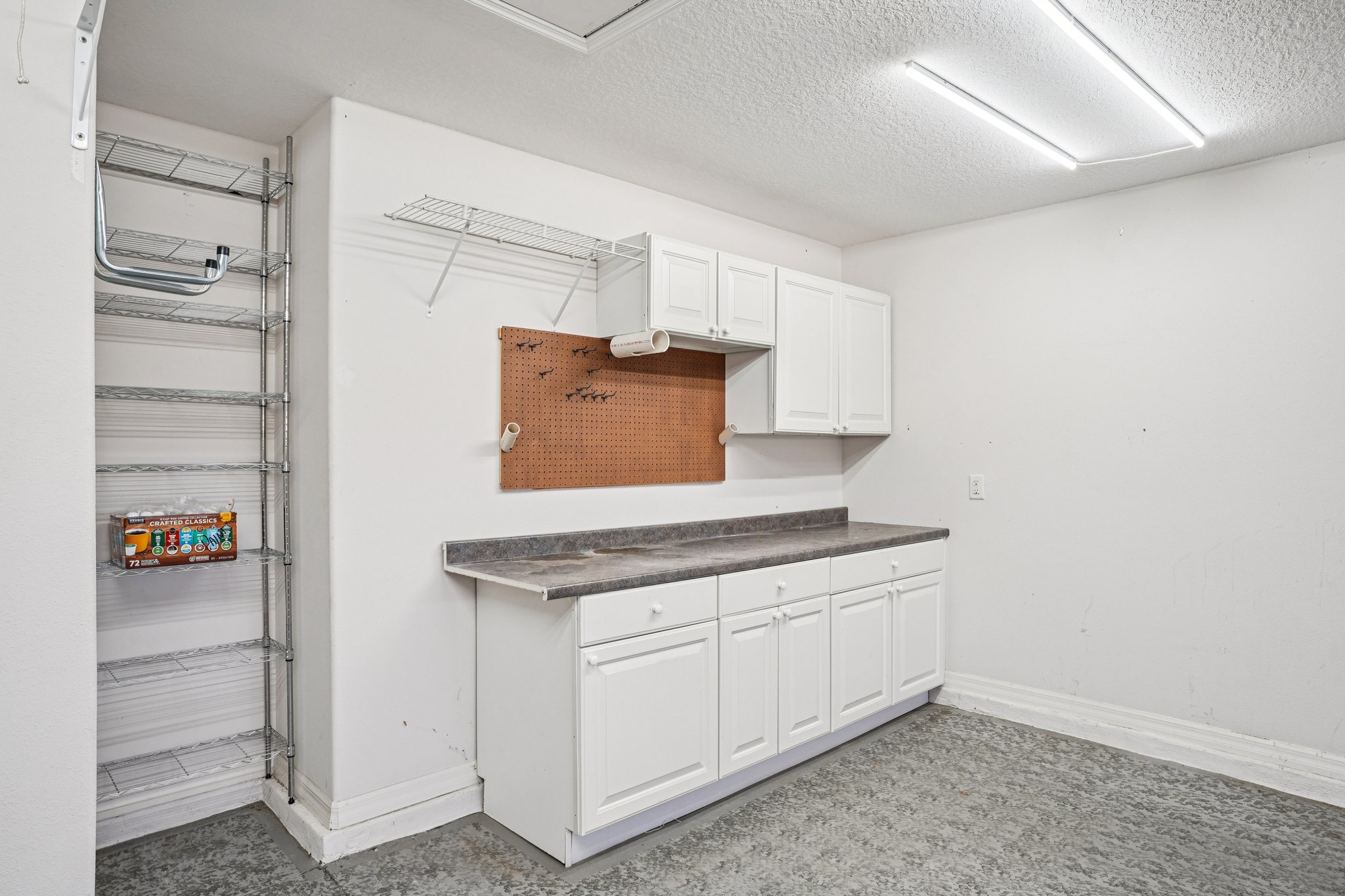 Wyatt Ave-S2410-033.jpg