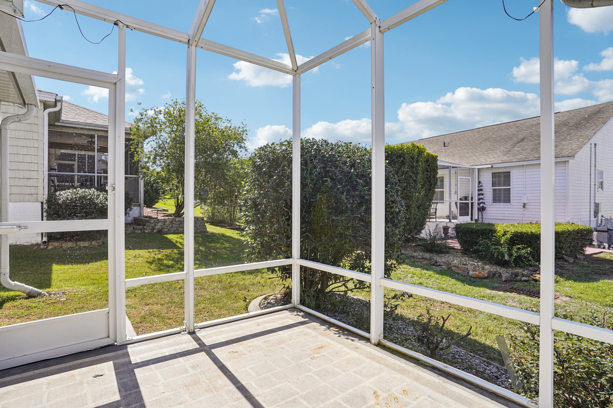 Wyatt Ave-S2410-036.jpg