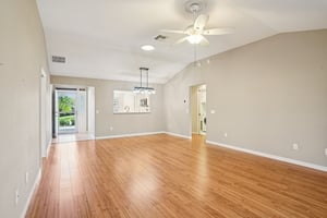 Wyatt Ave-S2410-008.jpg