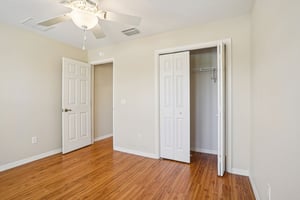 Wyatt Ave-S2410-025.jpg