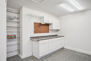 Wyatt Ave-S2410-033.jpg