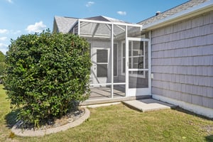 Wyatt Ave-S2410-038.jpg