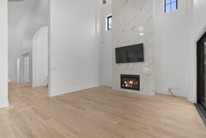  Photo 38