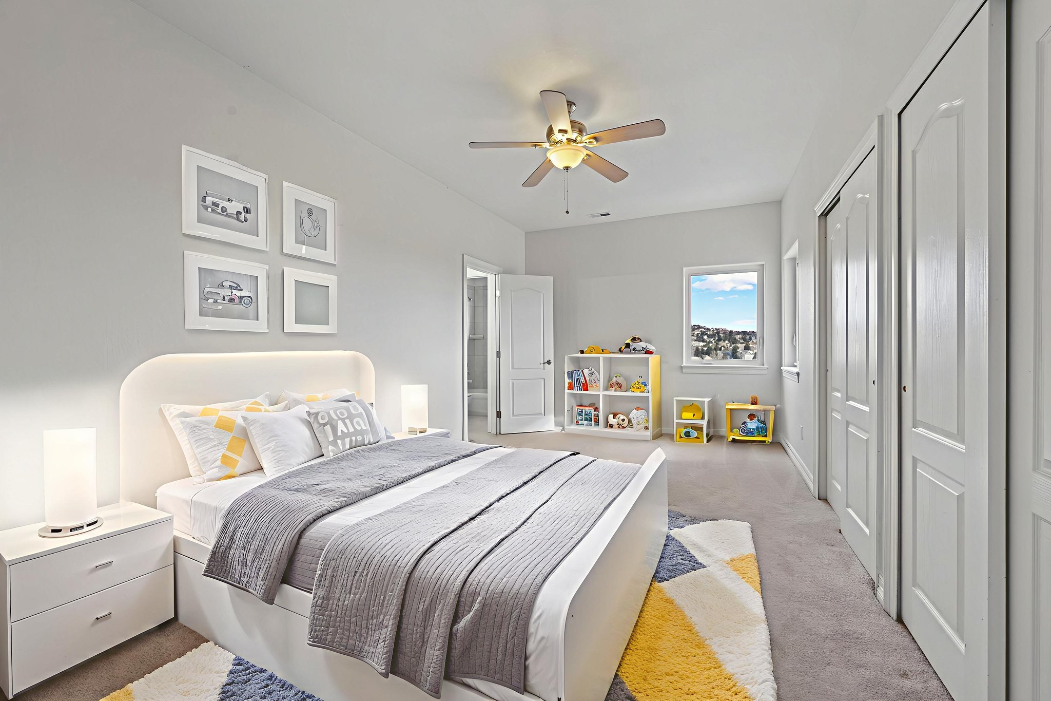 _DSC7975 virtually staged.jpeg