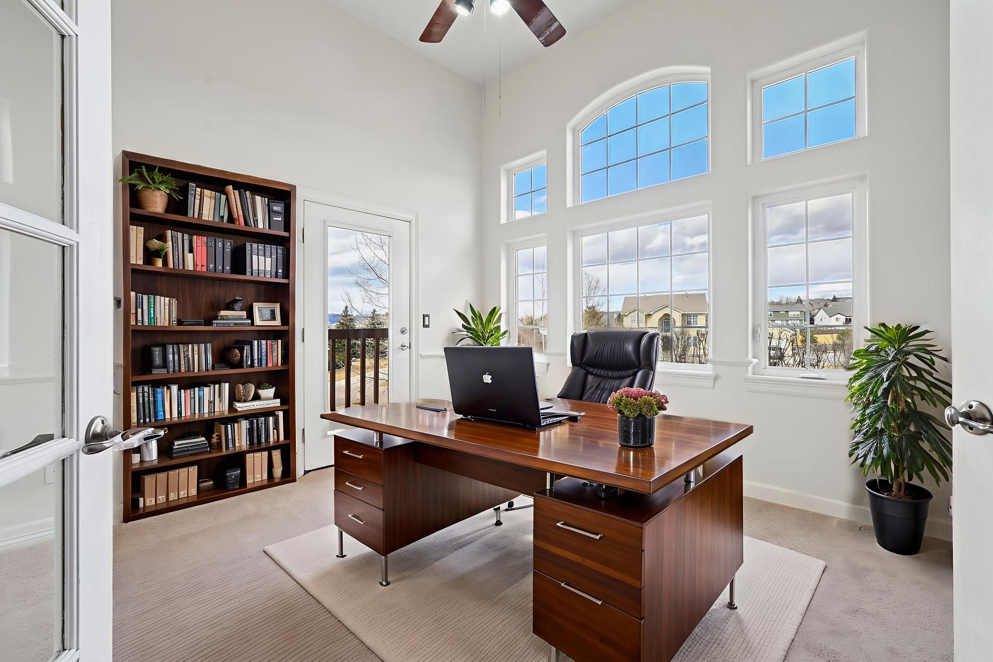 _DSC7838 virtually staged.jpeg