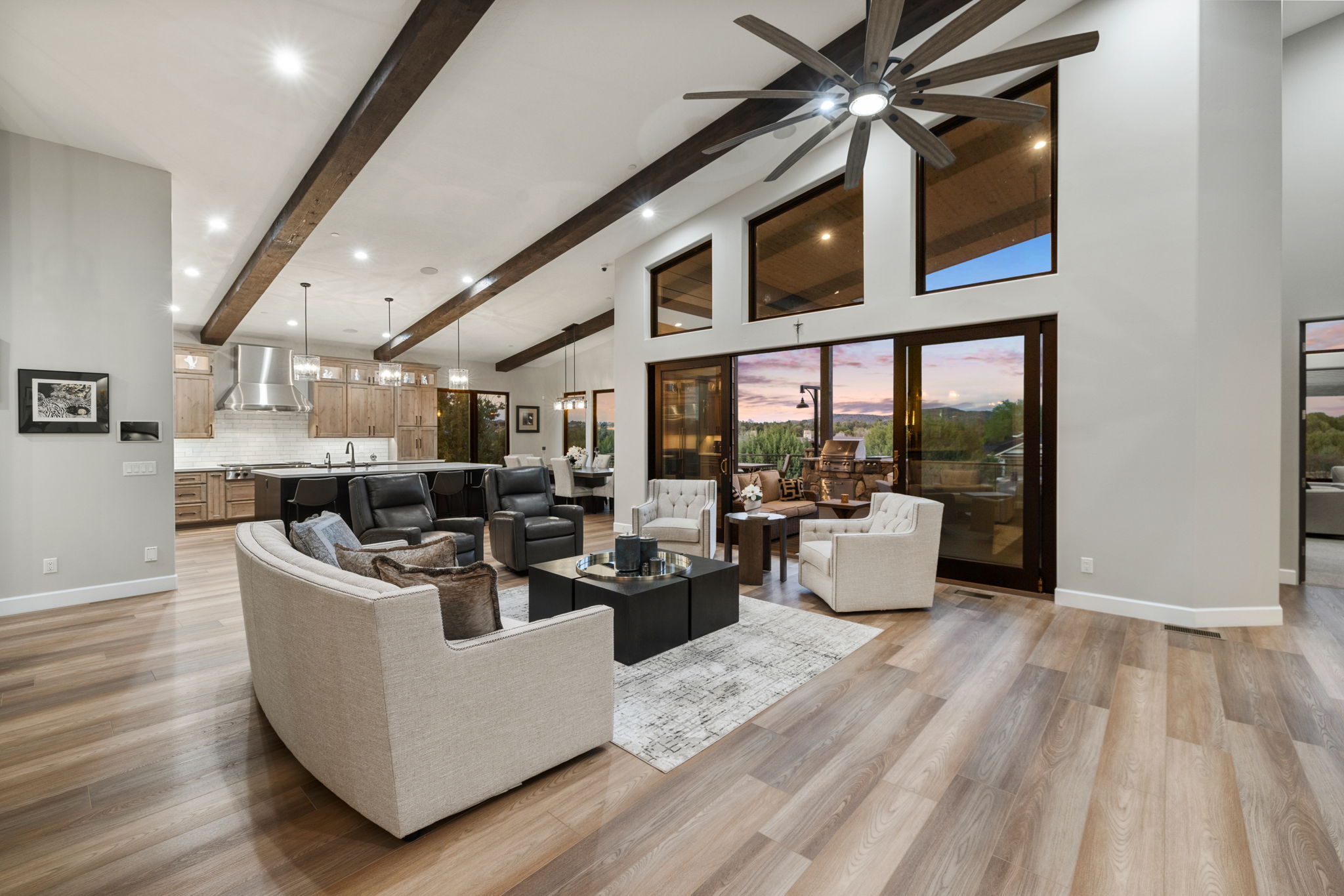 Living Room (8)