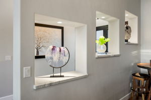 Foyer Details