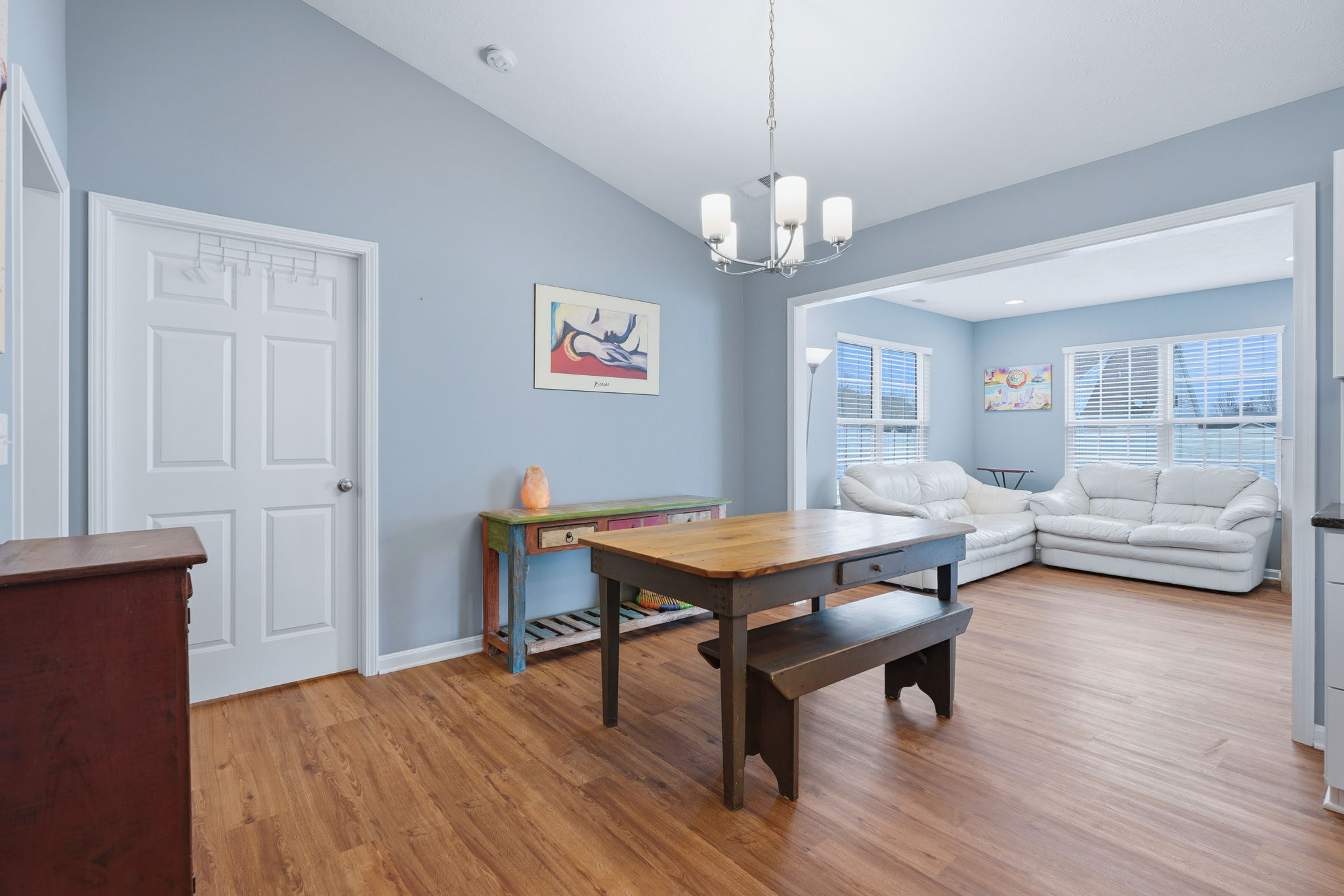 Dining/Eat-In Kitchen