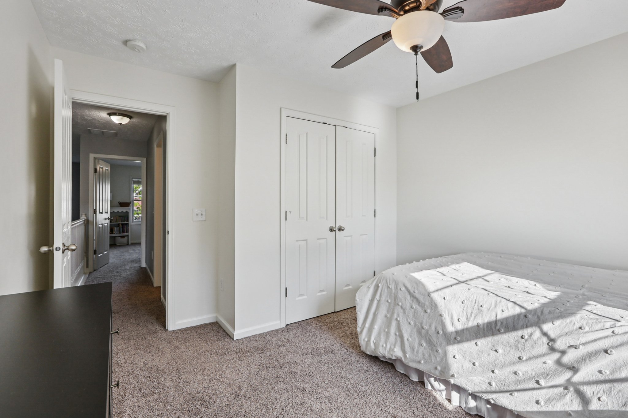 Smithfield Dr-S1609-025.jpg