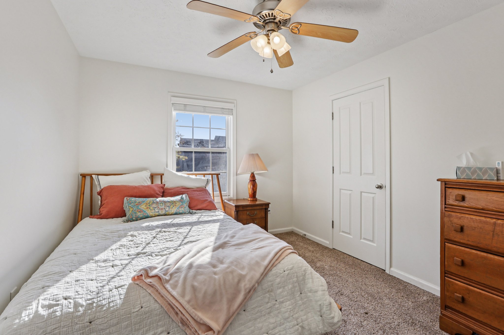 Smithfield Dr-S1609-026.jpg