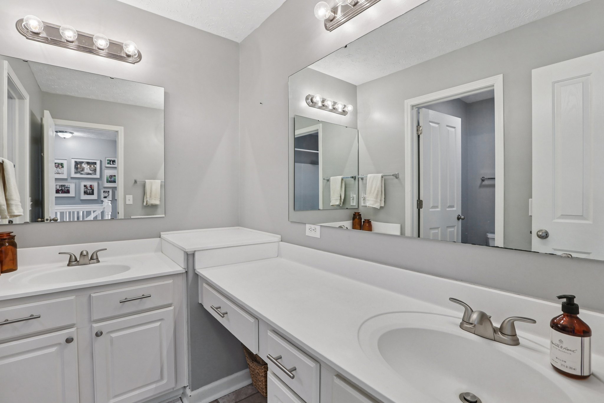Smithfield Dr-S1609-031.jpg