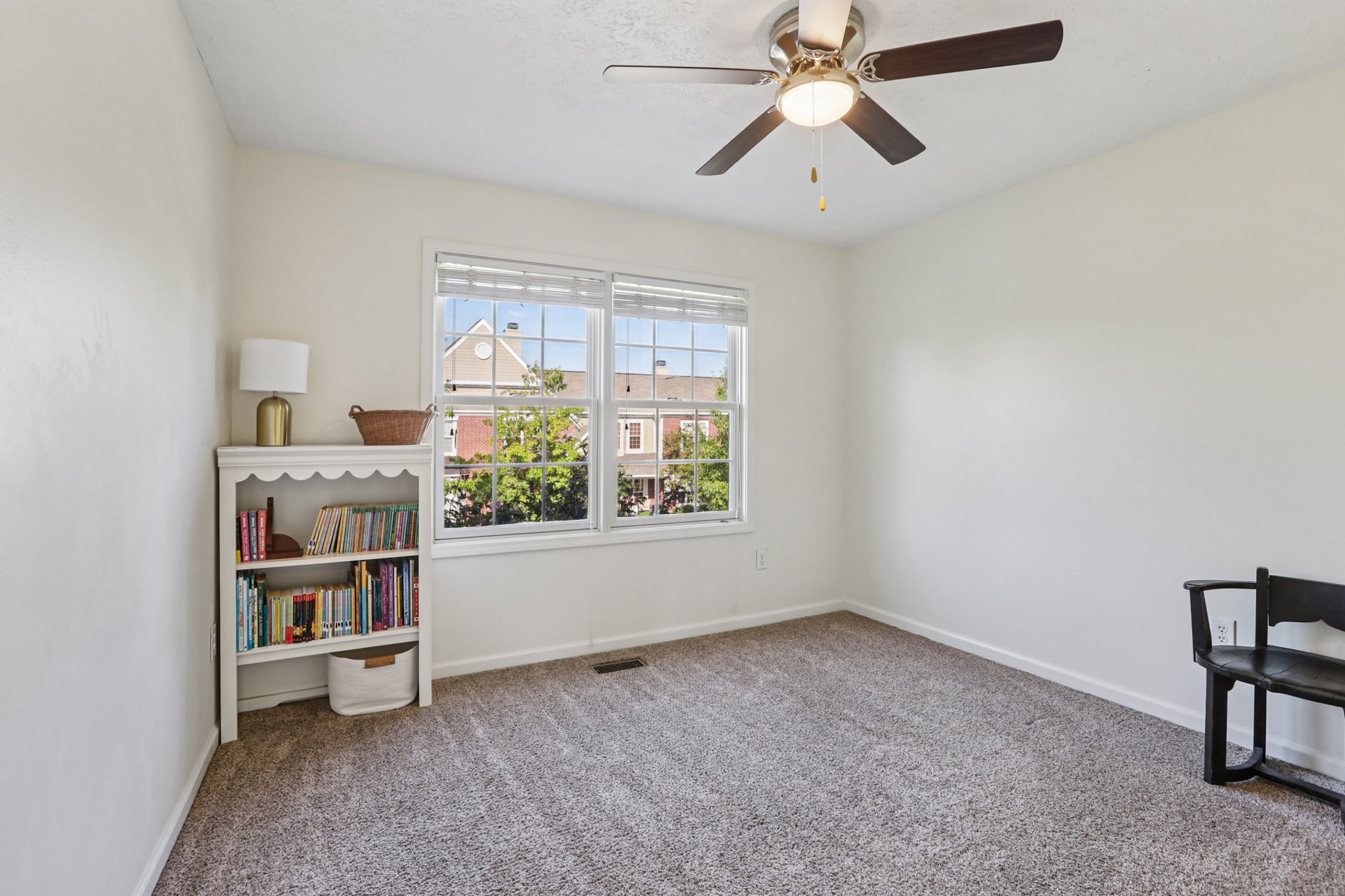 Smithfield Dr-S1609-038.jpg