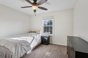 Smithfield Dr-S1609-024.jpg