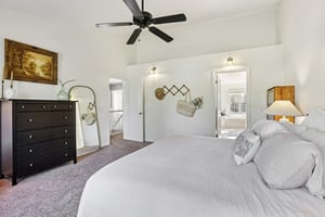 Smithfield Dr-S1609-030.jpg