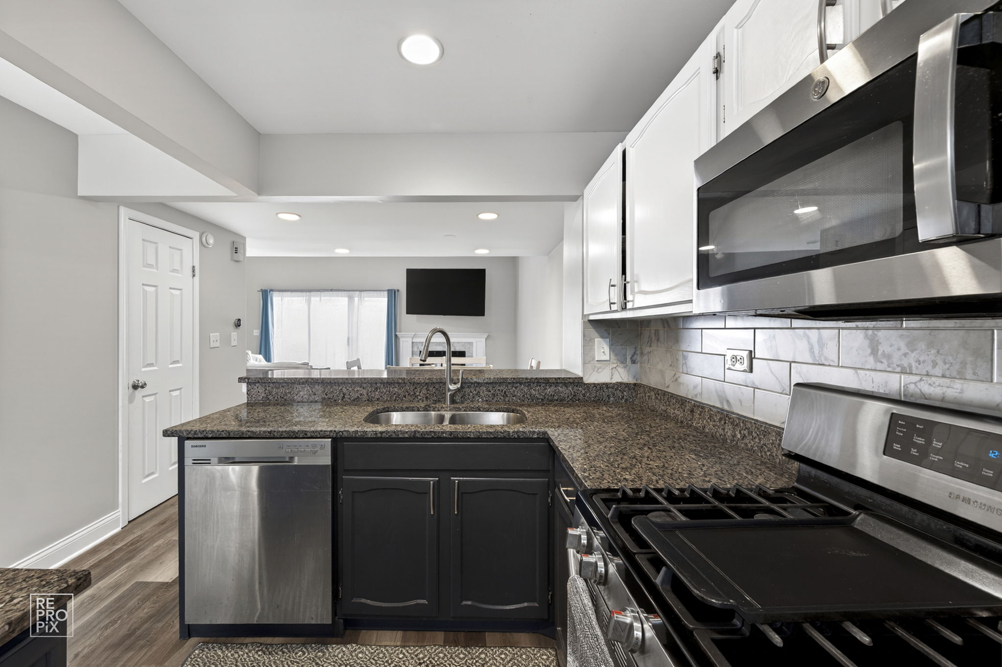  1543 Apple Grove Ln, Westmont, IL 60559_006