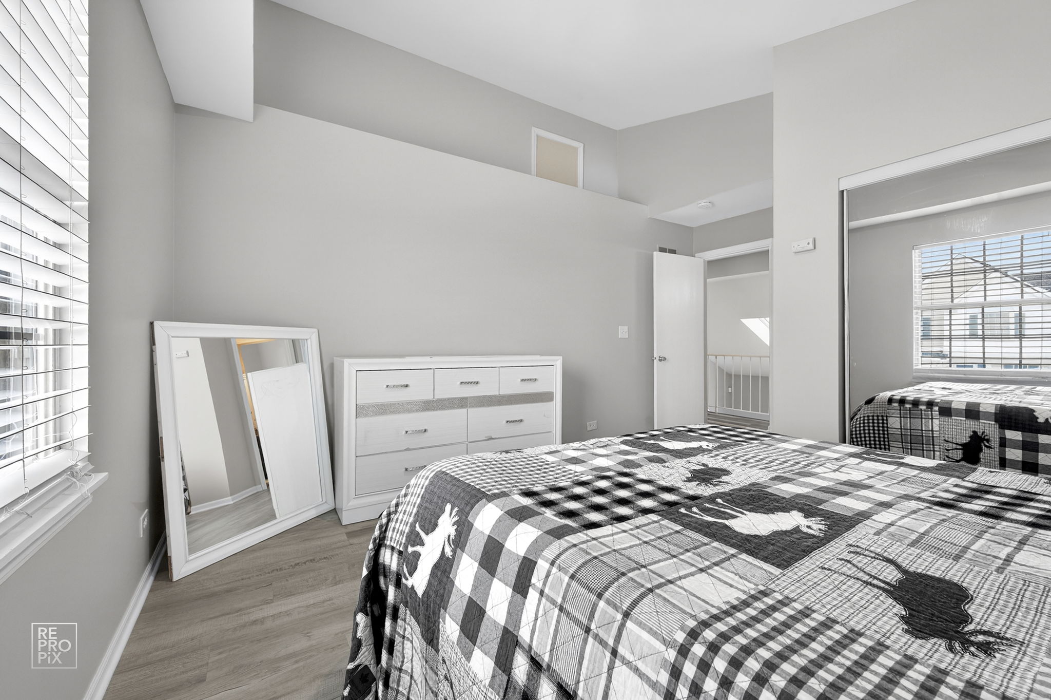  1543 Apple Grove Ln, Westmont, IL 60559_011