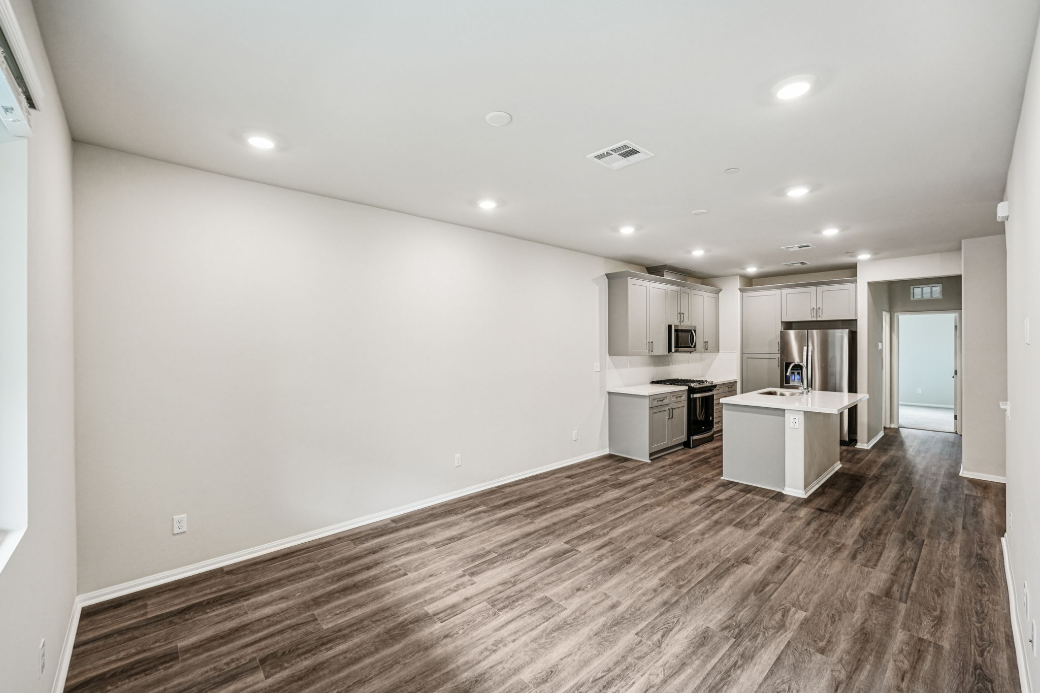 So Cal - Stratus - 1543 Stratus Dr Pomona CA 91768 - 006