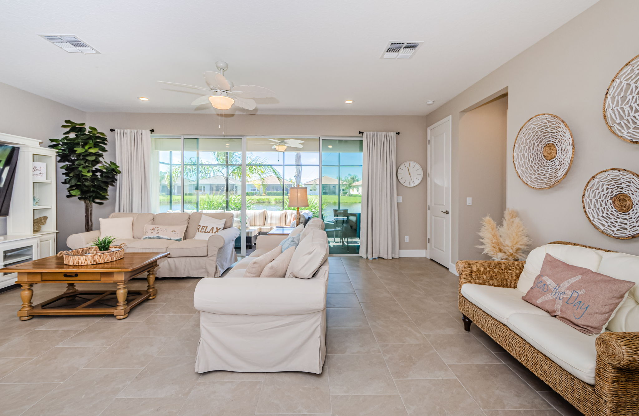 Living Room 1E