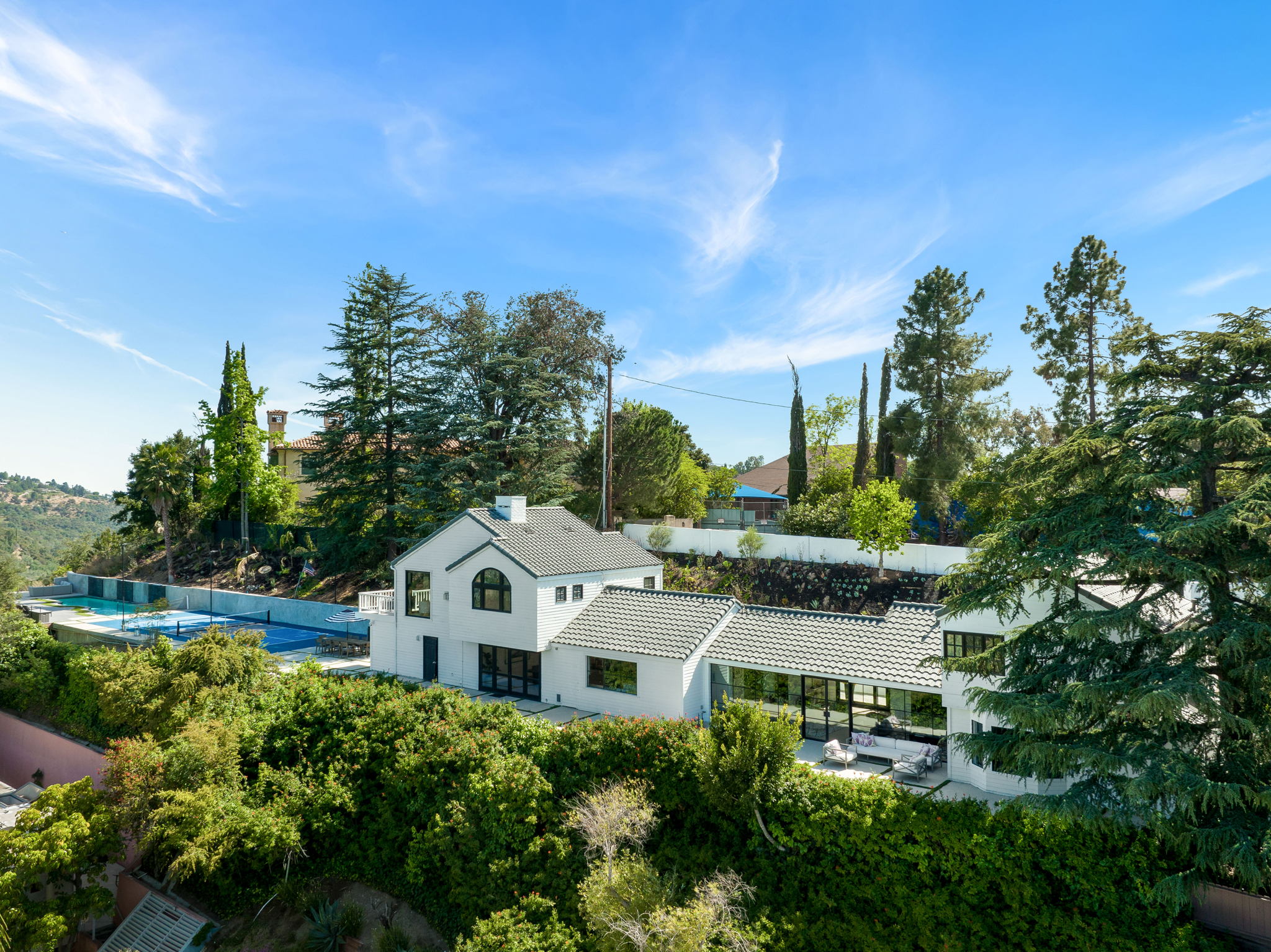 15438 Mulholland Drive-54