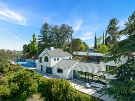 15438 Mulholland Drive-55