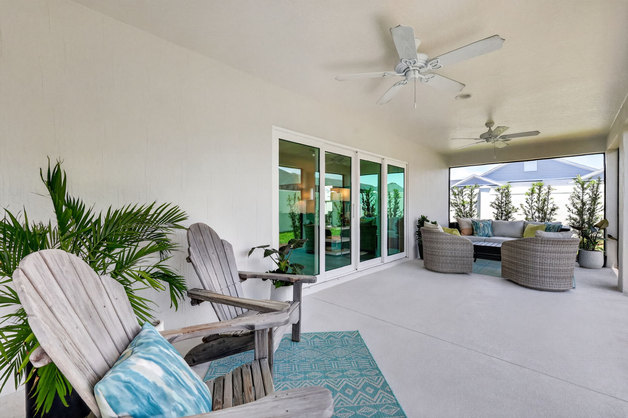 Lanai with PRIVACY Wall