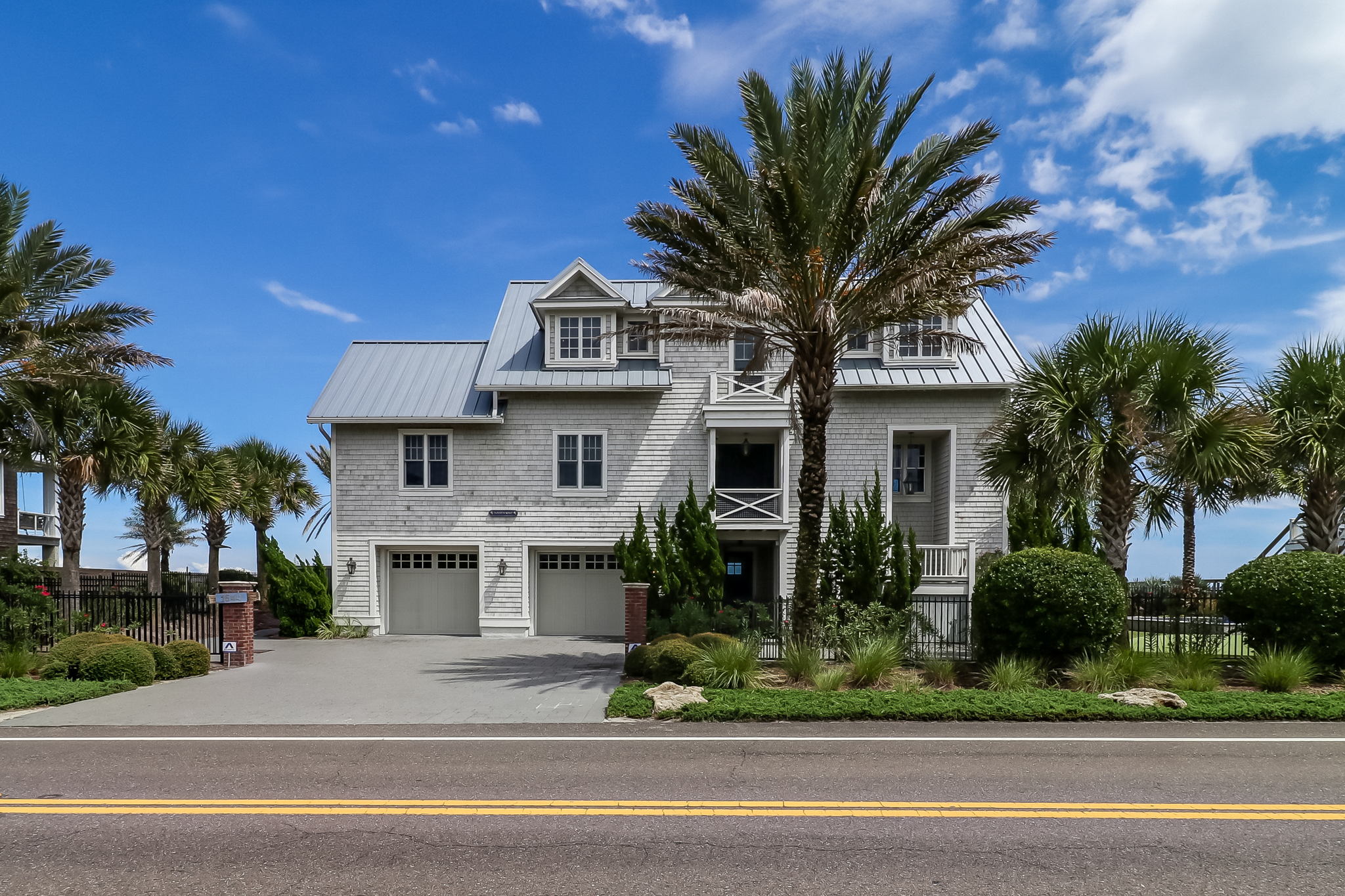 Welcome to 1544 South Fletcher Avenue