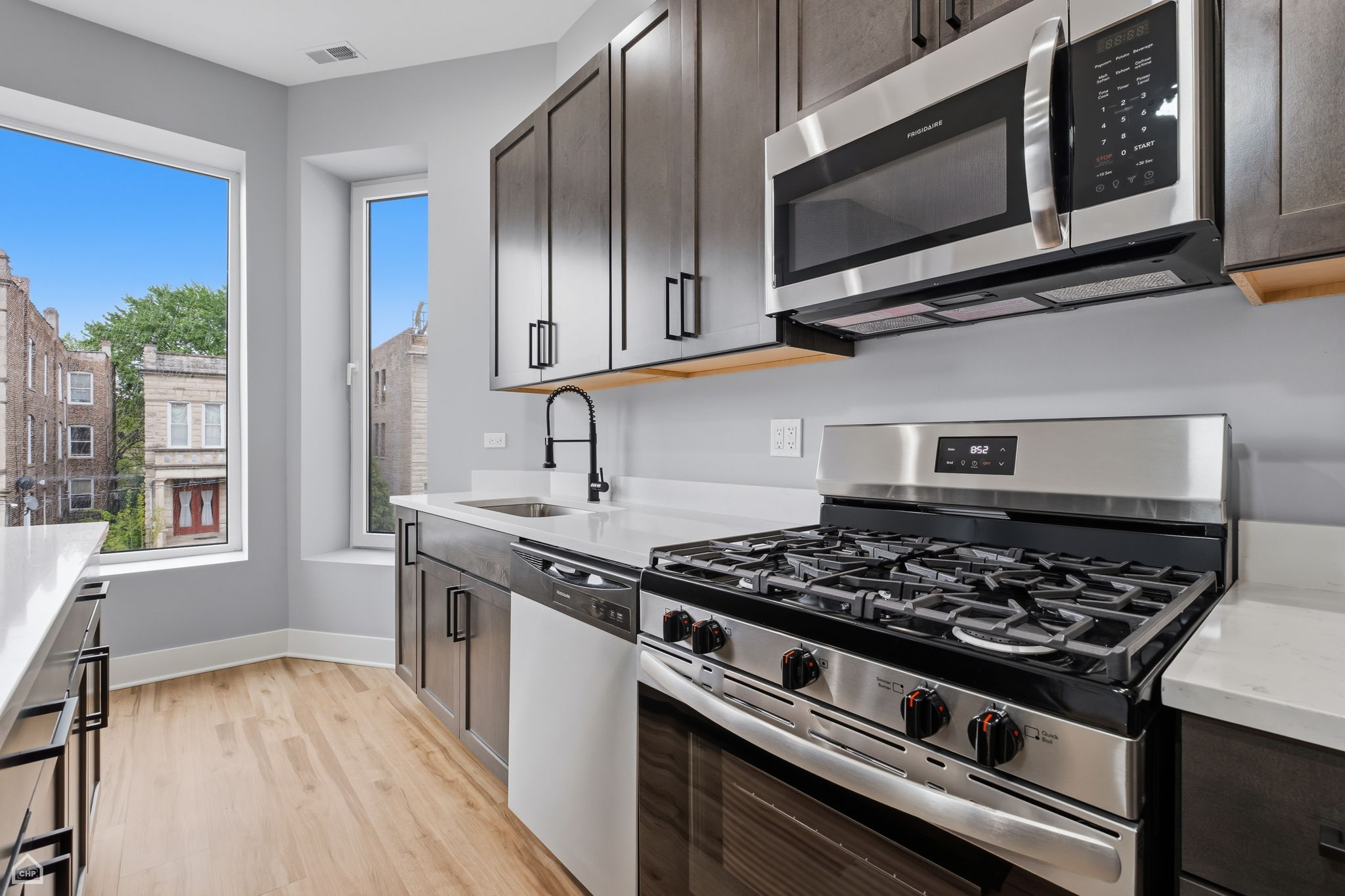 1544 S Sawyer Ave 2 - NCG_006
