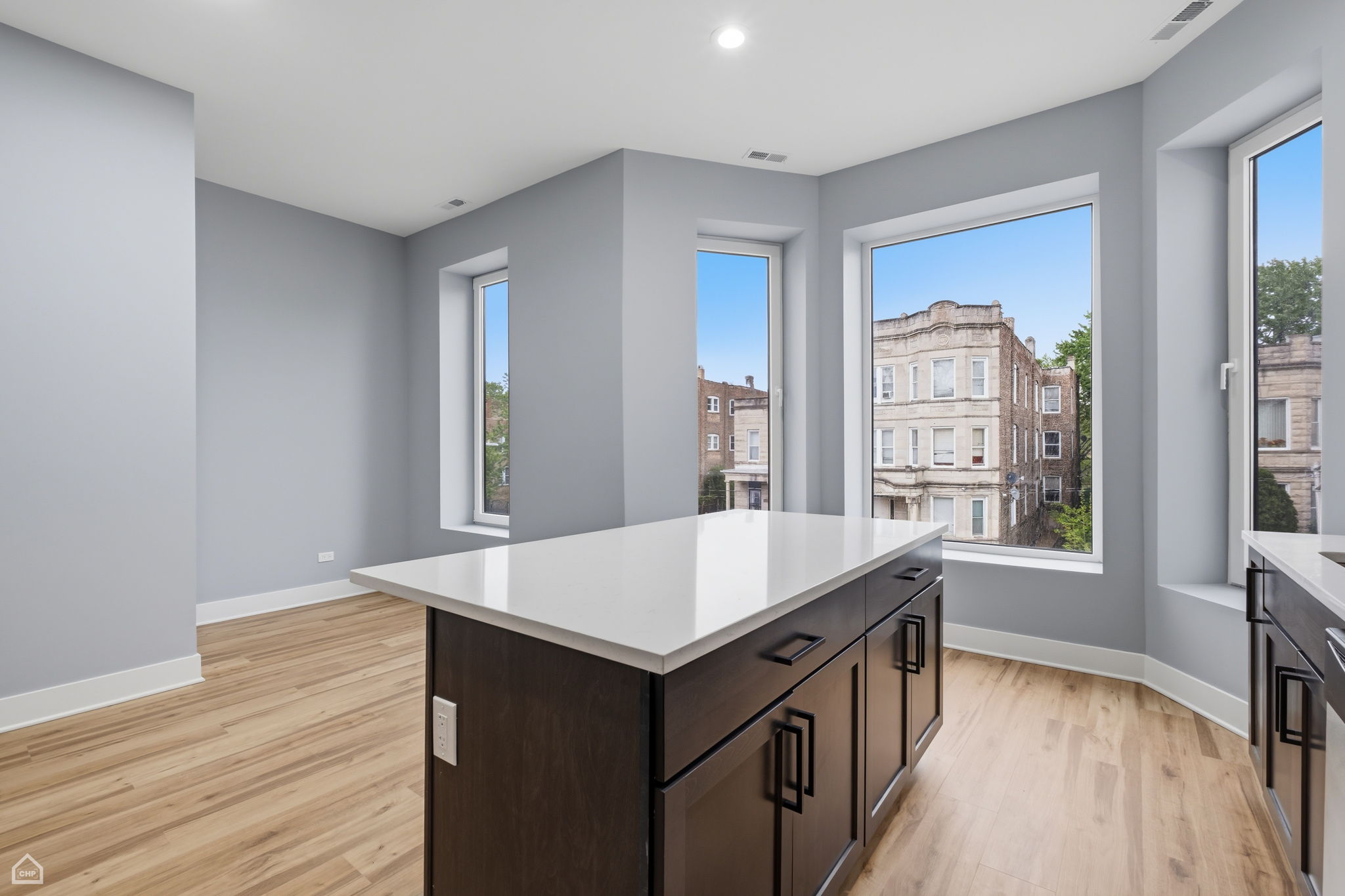 1544 S Sawyer Ave 2 - NCG_007