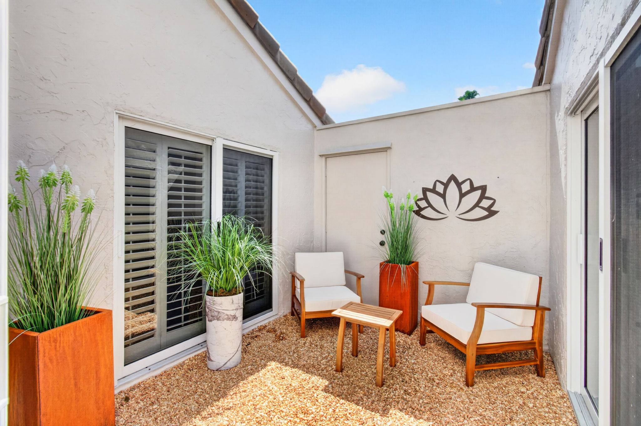  Photo 34