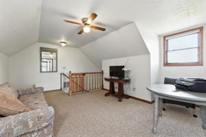 Over the garage MIL suite/AirBNB