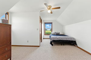 Over the garage MIL suite/AirBNB