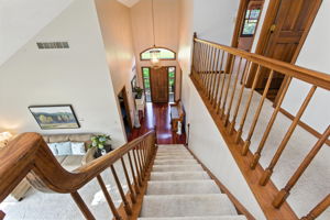 Foyer/Stairs