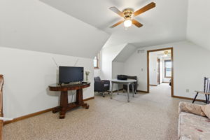 Above the garage MIL suite/AirBND